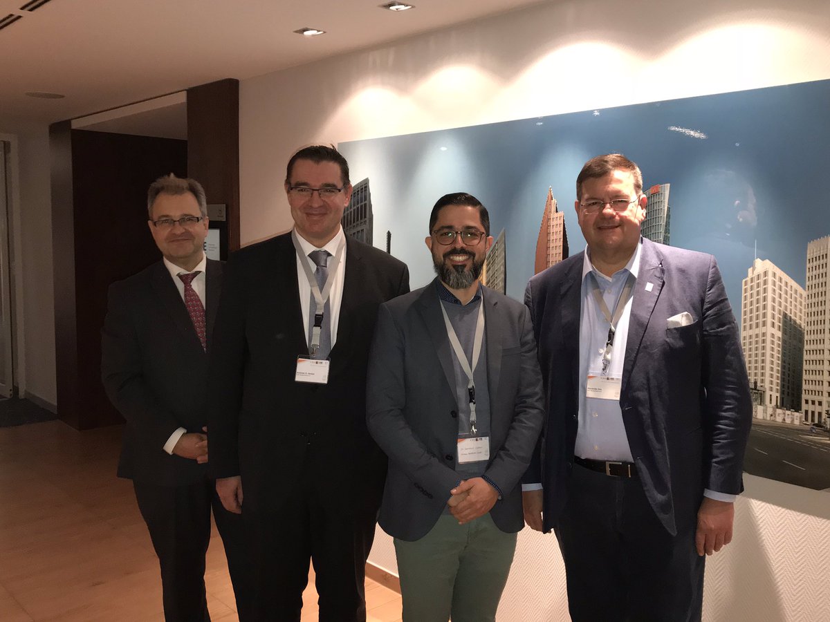 MichaelReiterPR's tweet photo. #Jahrestagung #IHE-D #HL7-D #DIT18, Ergebnisse #Mitgliederversammlung #IHE-D: neuer Vorstand = Vendor Co-chair @SamrendS/ scheidend @alexihls; bestätigt: User Co-chair @aghenkel70; #Ausbildung + Qualifizierung strategisch im Fokus = #Zertifizierung. Foto inkl. GF @seseberlin https://t.co/0isdG1uDG7
