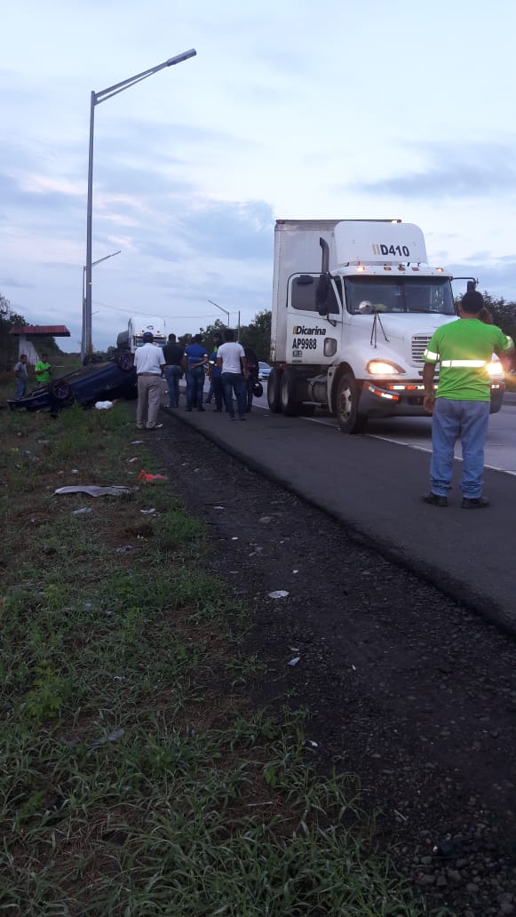 Cam y Tra Panameños tweet media