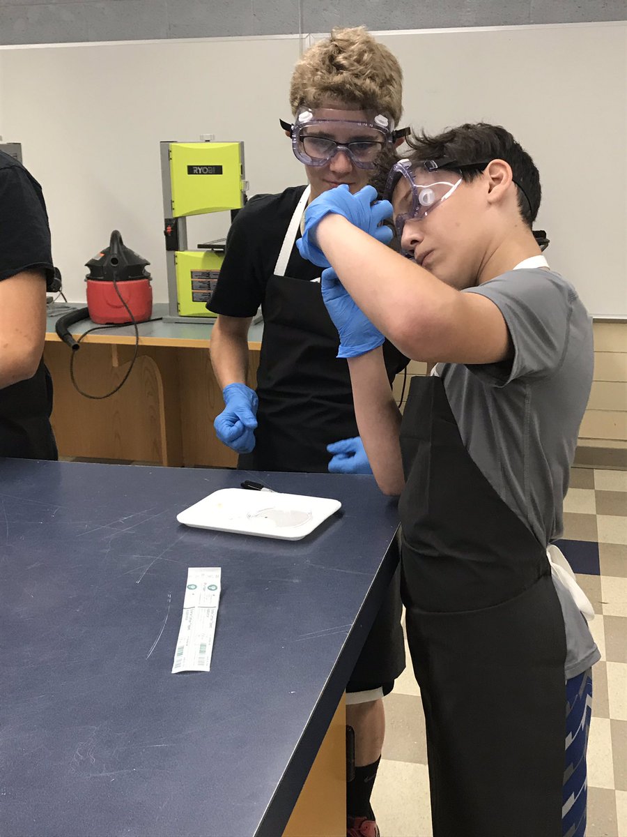 Ms_Tinney's tweet photo. Our Medical Detectives plated their bacteria and antibiotics this morning! Now we’ll let our bacteria grow and see which antibiotic would be the best for treatment. #PLTW https://t.co/5SmU4MR3cU