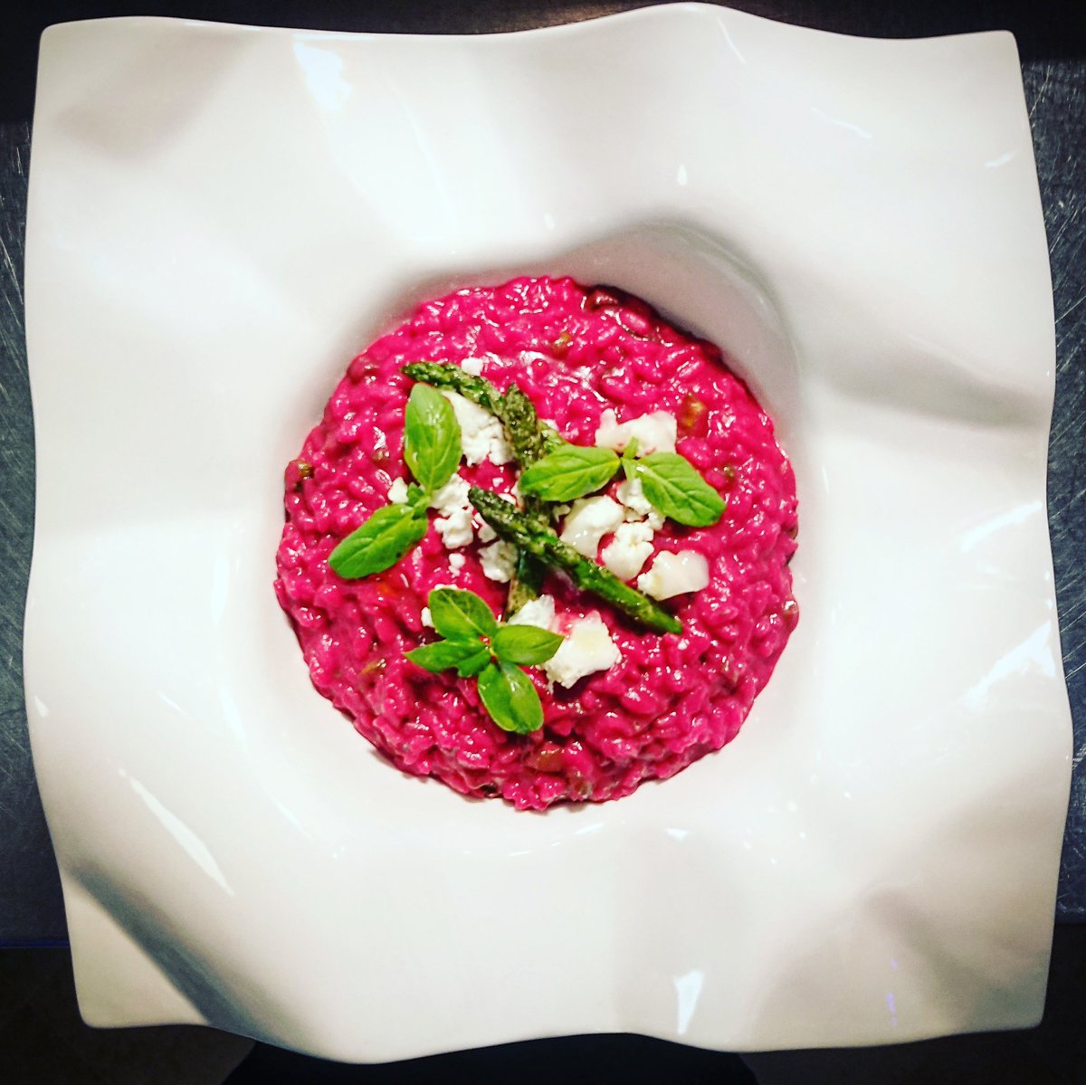 francescoamore's tweet photo. #risotto #asparagus #beetroot #goatcheese #basil... #newcastleunderlyme #stokeontrent #keele #amoreitalianrestaurant #italianrestaurant #italiancuisine https://t.co/Ra6KRGC6cq