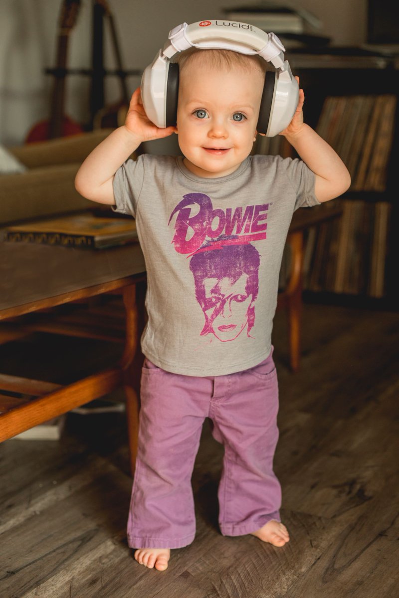 LucidAMPED's tweet photo. Our HearMuffs Soothe provide ear protection and calms at the touch of a button for infants and toddlers as they grow!
🌟🎧 Shop HearMuffs HERE → https://t.co/LuxPTd3zSM ← 🎧🌟
#parenting #soundprotection #headphones #kidheadphones #wirelesskidheadphones https://t.co/pO8uBQFLRx