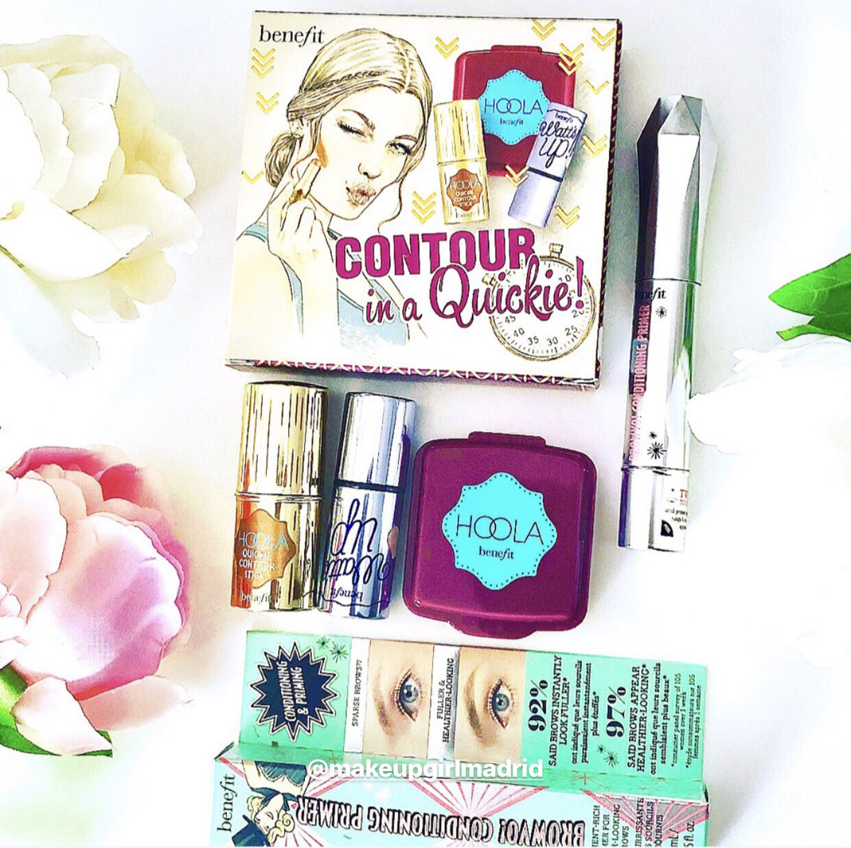 Makeupgirl_Madr's tweet photo. Just loving this Contour in a Quikie Kit by @benefitspain 💕.
.
#maquillaje  #makeup #minitallas #sephoraespaña #benefitespaña #benefitspain @benefitspain #contourinaquikiekit  #reseñamaquillaje #makeupreview #highendmakeup  #firstimpressions #review #reseña #makeupspain https://t.co/HZjHQdOeLz