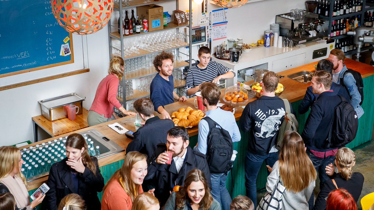 Flickfeeder is shooting at <a href="/Emerce_eDay/">Emerce_eDay</a> Next Gen today, with our photos popping up live in the event app✌🏻 #eDay18 #emerce #nextgen18