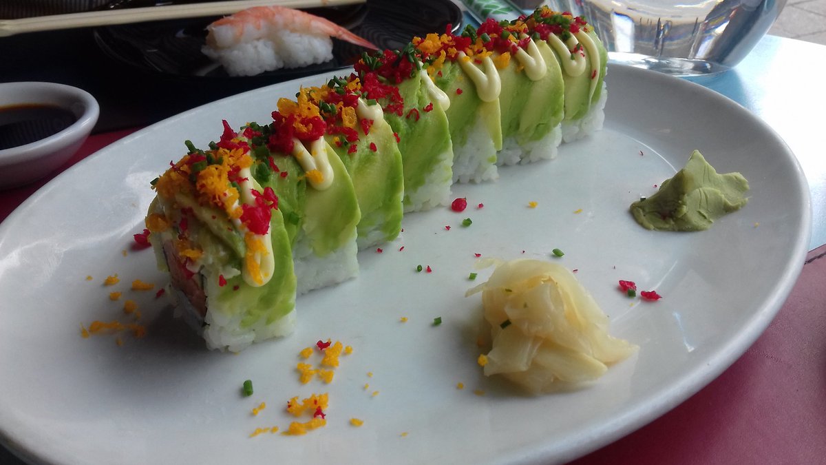 spanishbuffet's tweet photo. #beautiful @SushiLifeCDF https://t.co/49tLJ8d4oq
