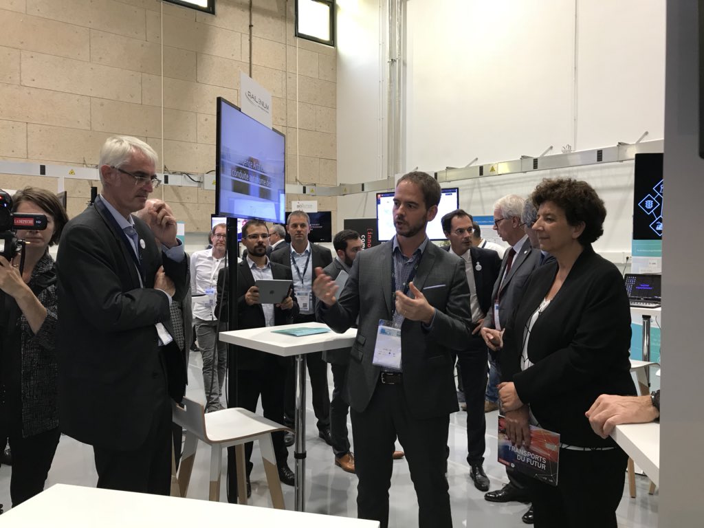 IRT_Railenium's tweet photo. #IRTForum2018 Visite de la Ministre sur le village #IA @VidalFrederique @SGPI_avenir @BOUDYGuillaume @VincentMarcatte @IRT_BCom @IRTJulesVerne @IRTSystemX @irtSaintEx @IRTnanoelec @IRT_Railenium https://t.co/JQo3YR0vGh