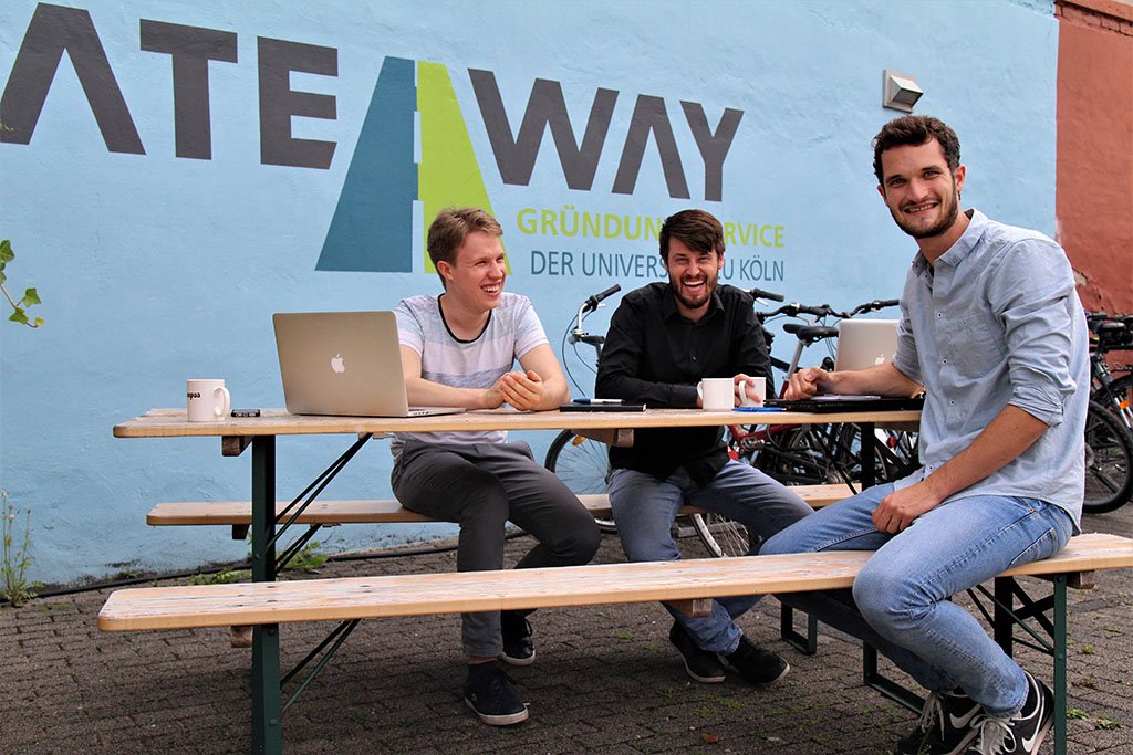 GatewayUniKoeln's tweet photo. Unser Gründerteam Phytolinc ist im Halbfinale des @start_green_ Awards. Jetzt brauchen sie noch einmal eure Unterstützung. Stimmt ab! https://t.co/tpes1hd0jF #sga #startgreenaward #startuplove #getthisstarted https://t.co/4WSZC6uNQE