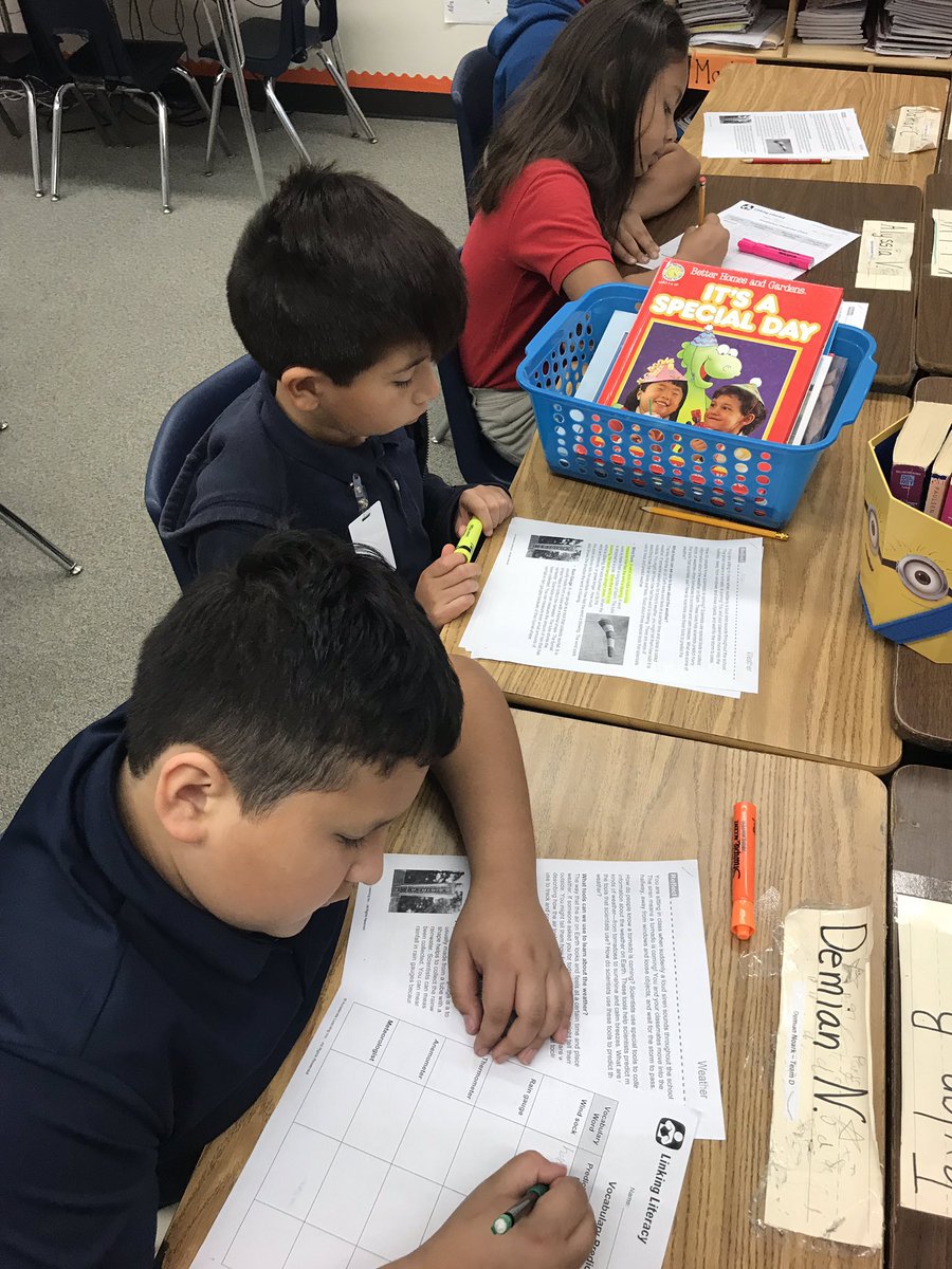 We are explaining weather by linking literacy. <a href="/AliefScience/">Alief Science</a> #aliefmission