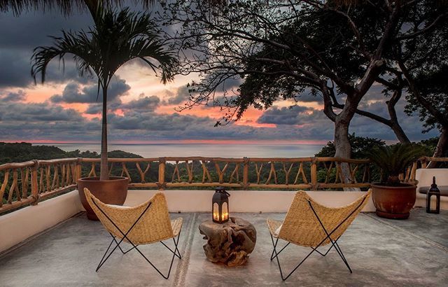 juanaflores's tweet photo. Sometimes there's nothing better than taking time for contemplation! 
#tripwix #tripwixvacation #worldoftripwix #contemplation #timeforcontemplation #comfyarmchairs #sunsetcontemplation #beautifuldestinations #luxuryhomes #luxurydestinations #luxuryrental #luxurytravels https://t.co/ag99ByRAsr