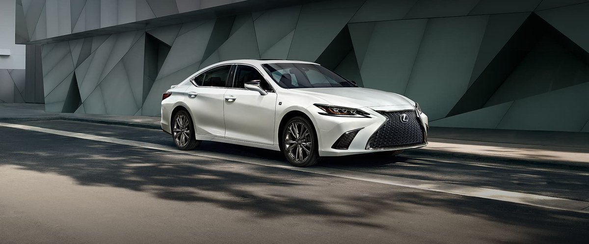 LujackAutoPlaza's tweet photo. THE 2019 ES
BOLDLY STYLED. METICULOUSLY REFINED. #LexusES https://t.co/xuqiSKtW8l