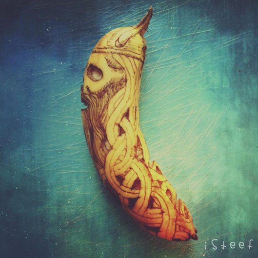 JackieArtCorner's tweet photo. #GoBananas Turning #bananas into #artwork is one of the passions of a guy named #StephanBrusche. #jac https://t.co/ga4TodIi3F