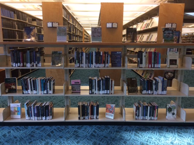 AllisonLibrary's tweet photo. We hope you have been enjoying the stimulating lectures put on by #RegentInterface. To coincide with the lecture series we have set up a new display featuring books exploring the engagement between Christianity and the sciences. Stop by and have a look! https://t.co/ccBptwWAuX