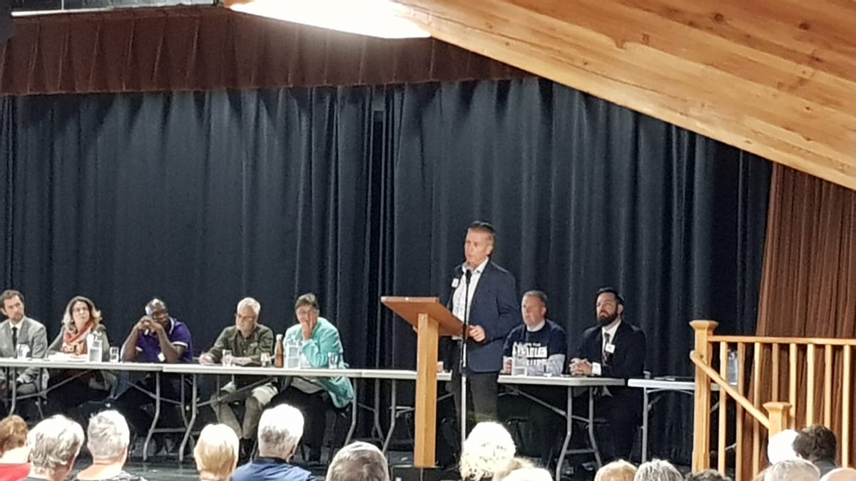 VoteCanning's tweet photo. Always great to be down in Wilmot Creek to listen to residents. Talking about liveability, quality of life , low taxes, good local jobs and transparency , openness and accountability at city hall. #Campaign4Change WE CAN DO BETTER https://t.co/XPXrWf8qyD
