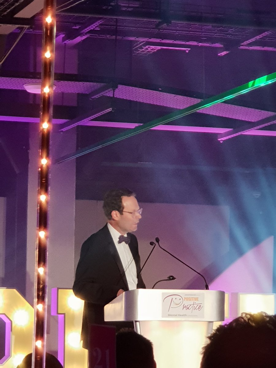 One of the most inspiring leaders we are lucky to have in mental health. <a href="/DrMikePsych/">Mike Hunter</a> opening the <a href="/PositivePracti1/">positivepracticeinmh</a> #MHAwards18. Talking a load of sense as usual. 👌