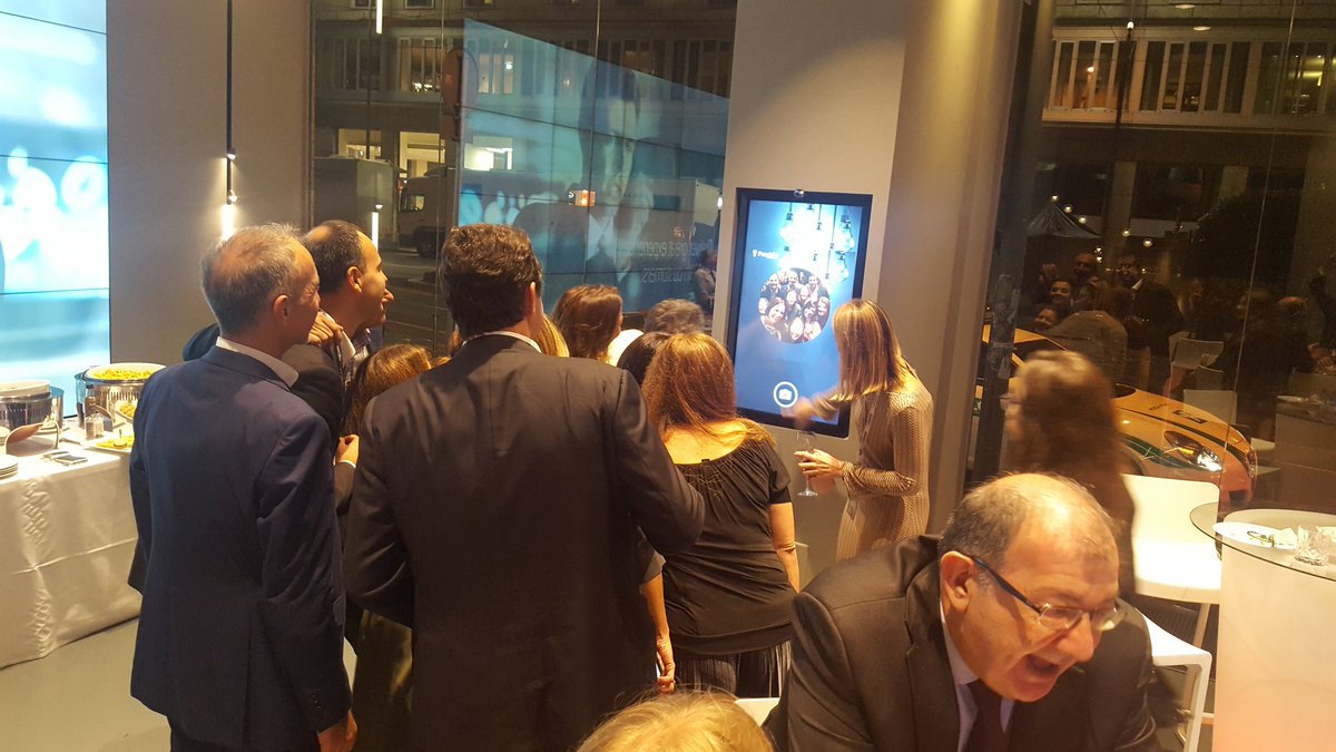 Pave_Davide's tweet photo. Selfie Time #OpeningMILANO https://t.co/kjOxpC9HuY