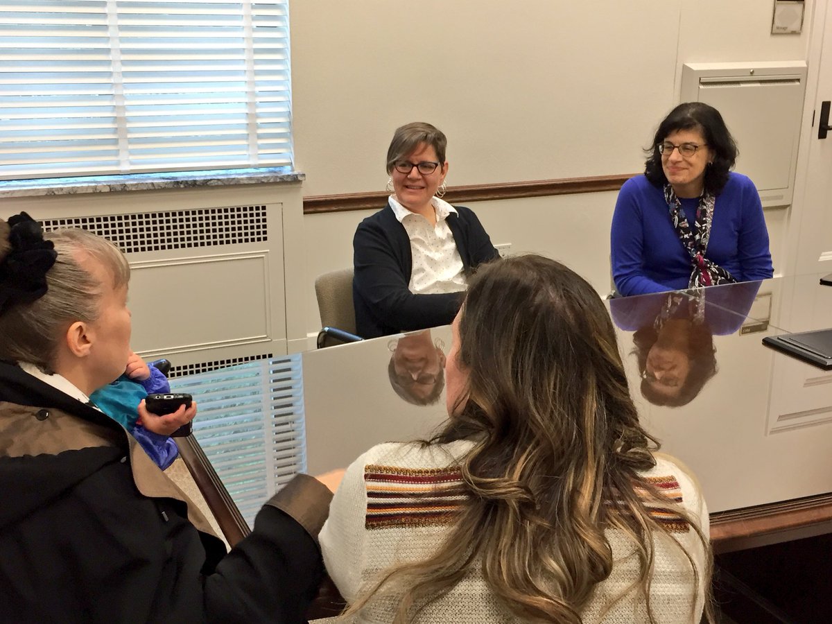 UFCW_3000's tweet photo. UFCW 21 member Amy Dayley Angell & other workers in Olympia today got a chance to meet with Representative Nicole Macri to discuss #SecureScheduling. https://t.co/G34ksijjJt