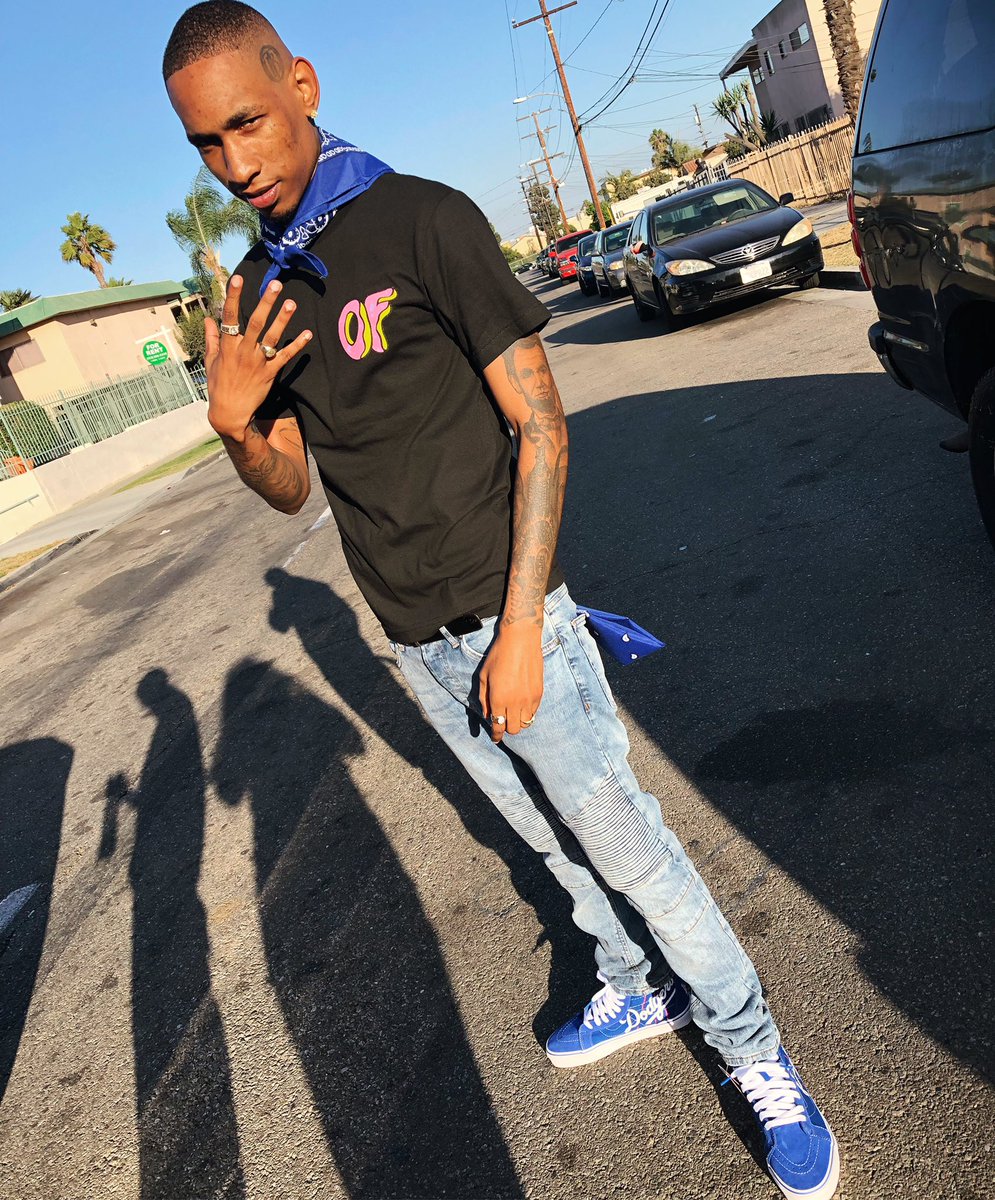 CootCorleone's tweet photo. I Made My Own Way For Myself 💪🏽😈 #CorleoneWay🖤☠️💯 https://t.co/HhIKEVQg7J