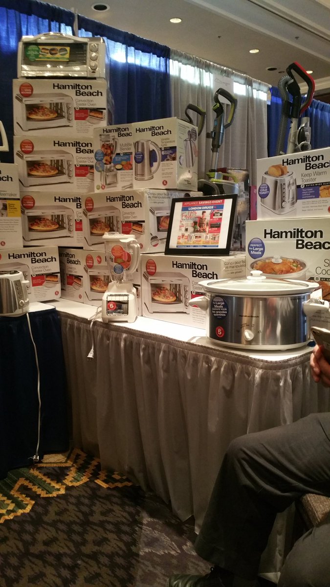 Gorgeous white and stainless steel line of appliances from Hamilton Beach. Ironically, Lake Ontario has a Hamilton Beach. #ldholiday