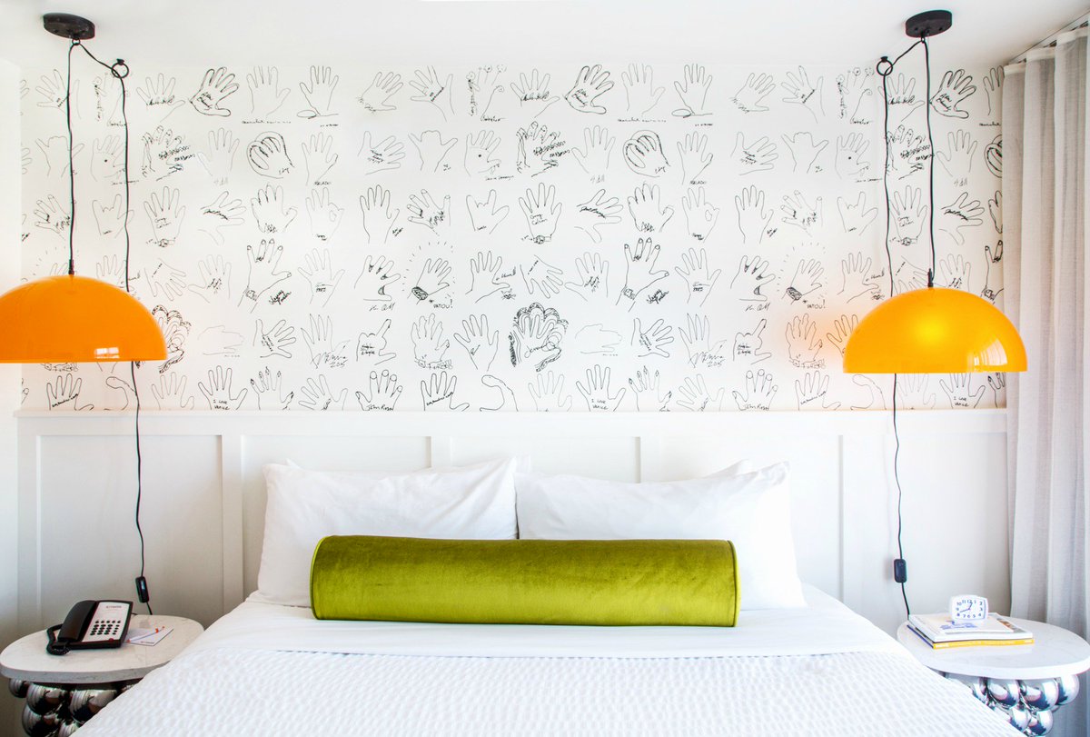 Hotel Erwin tweet media