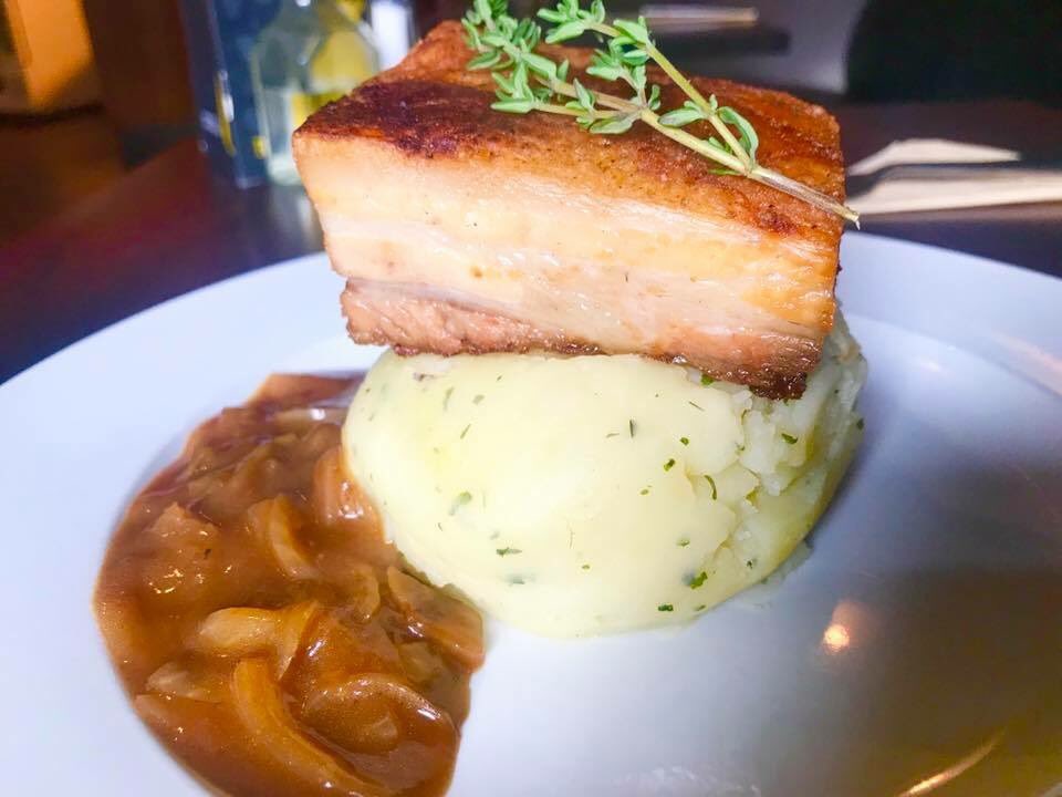 RyansBelfast's tweet photo. 💥💥Weekend Specials💥💥
🍽Slow Cooked Pork Belly🍽
🍽King Prawn Risotto🍽
2 Courses for £10 7 days a week 😃
#ryansbelfast #belfastrestaurant #lisburnrd #pubs #belfastblogger #porkbelly #risotto #eatout https://t.co/1p3tYMSSHC