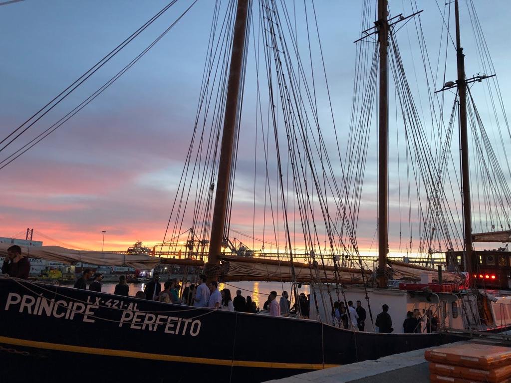 MalteZeeck's tweet image. Having a fantastic time at an InterNations boat party in #Lisbon! #GlobalLocal