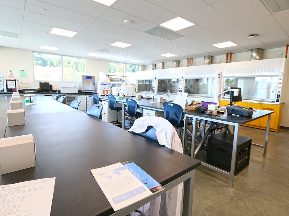 viunews's tweet photo. .@VIUniversity celebrates the official opening of its three new buildings that support our students future by providing the best learning experiences we can.
https://t.co/3i10MDLuyc @NanaimoNewsNOW #VIUBuilds https://t.co/bZa5Wqvd65