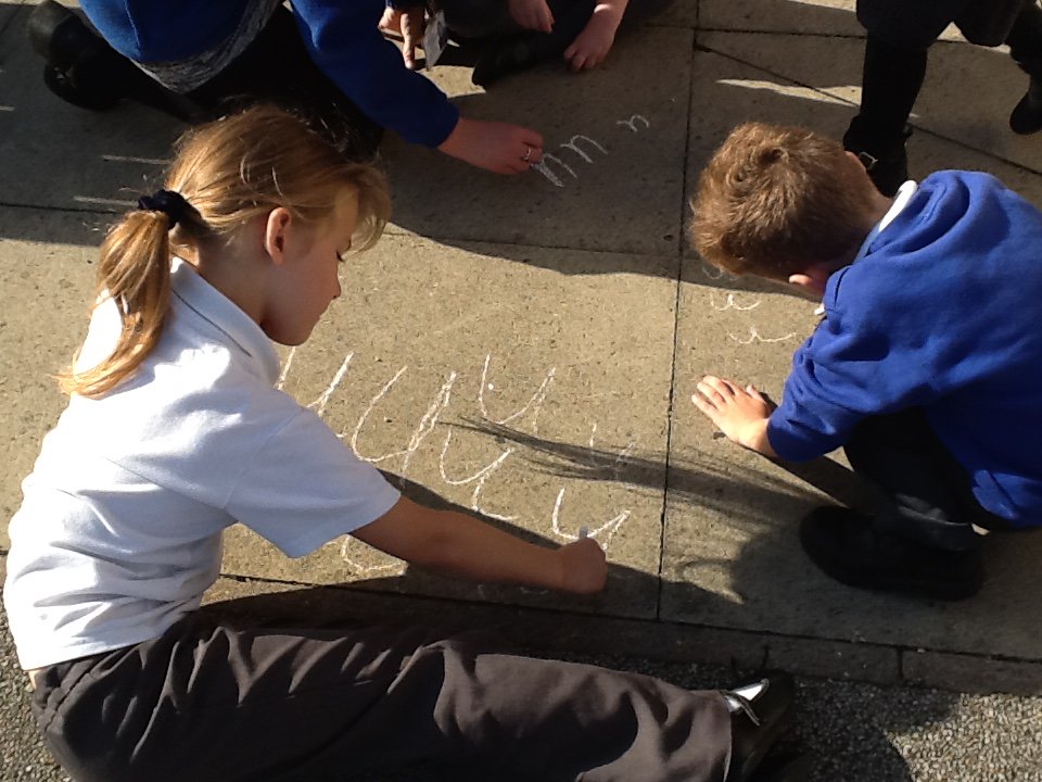 Kate Taylor tweet media