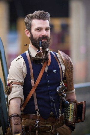 steampunkguide_'s tweet photo. Thinking of signing up for our newsletter? It's just 1 email every 1 or 2 weeks with updates to the calendar &amp; fashion inspiration. Check out this week's newsletter: New Steampunk Events in the US &amp; UK! Plus your weekly fashion inspiration - https://t.co/CqJMTgXgry https://t.co/KACOy1xucw