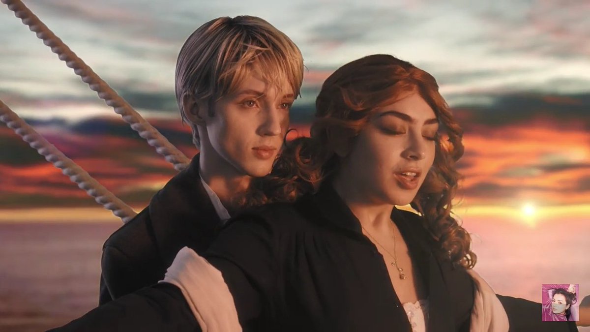 It's so cool and funny😁 I wish I was born in 1999🙄 Because very often feel that I'm too stupid and simple for this time... #1999MusicVideo <a href="/troyesivan/">👼🏼</a>