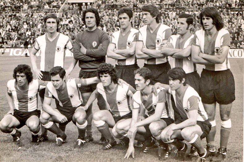 FOTOS HISTORICAS O CHULAS DE FUTBOL - Página 2 DpP8XTiXUAEn3dC