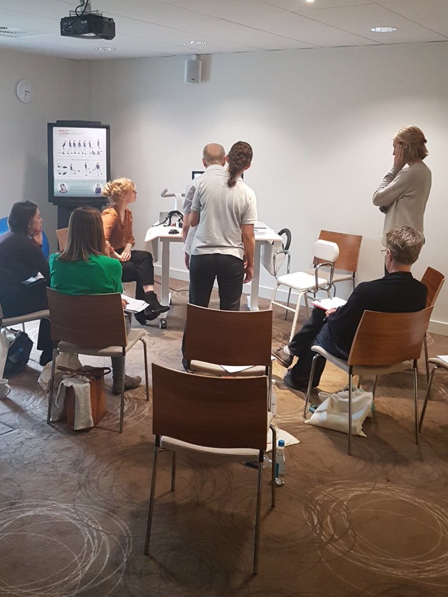 ACPIN_SC's tweet photo. #mint18 virtual games all body tech. Therapist learning the future of Neuro rehab https://t.co/zjqnuHMKFz