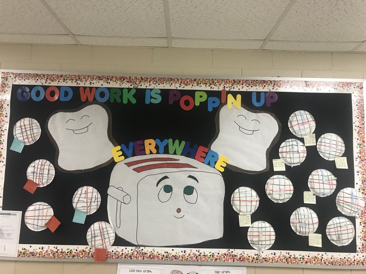 OakcliffEagle1's tweet photo. While checking in on everyone, I just HAD to capture evidence of these great bulletin boards with student work and teacher commentary!! Way to go Oakcliff! #modeltheexpectation #studentfeedback https://t.co/HEHJ3AVQb1