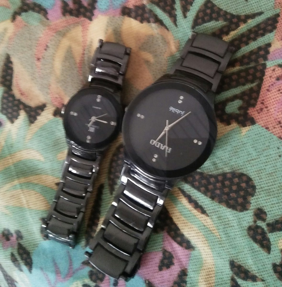 Sirf_Yaadein's tweet photo. Today #Date 11 October 2018 
1st of All #HibaNoor Sory ap ko Itna Wait krna Para ap ko Pick krne main Late howa 

2nd Thanks Muje Special Time and Itni Muhabat Deny k liye 
#SheezaKhan 
Our Thanks Again 
#SameWatch #Perfume #Paail 
Crying Never Say Good Bye https://t.co/fLmje6AZih
