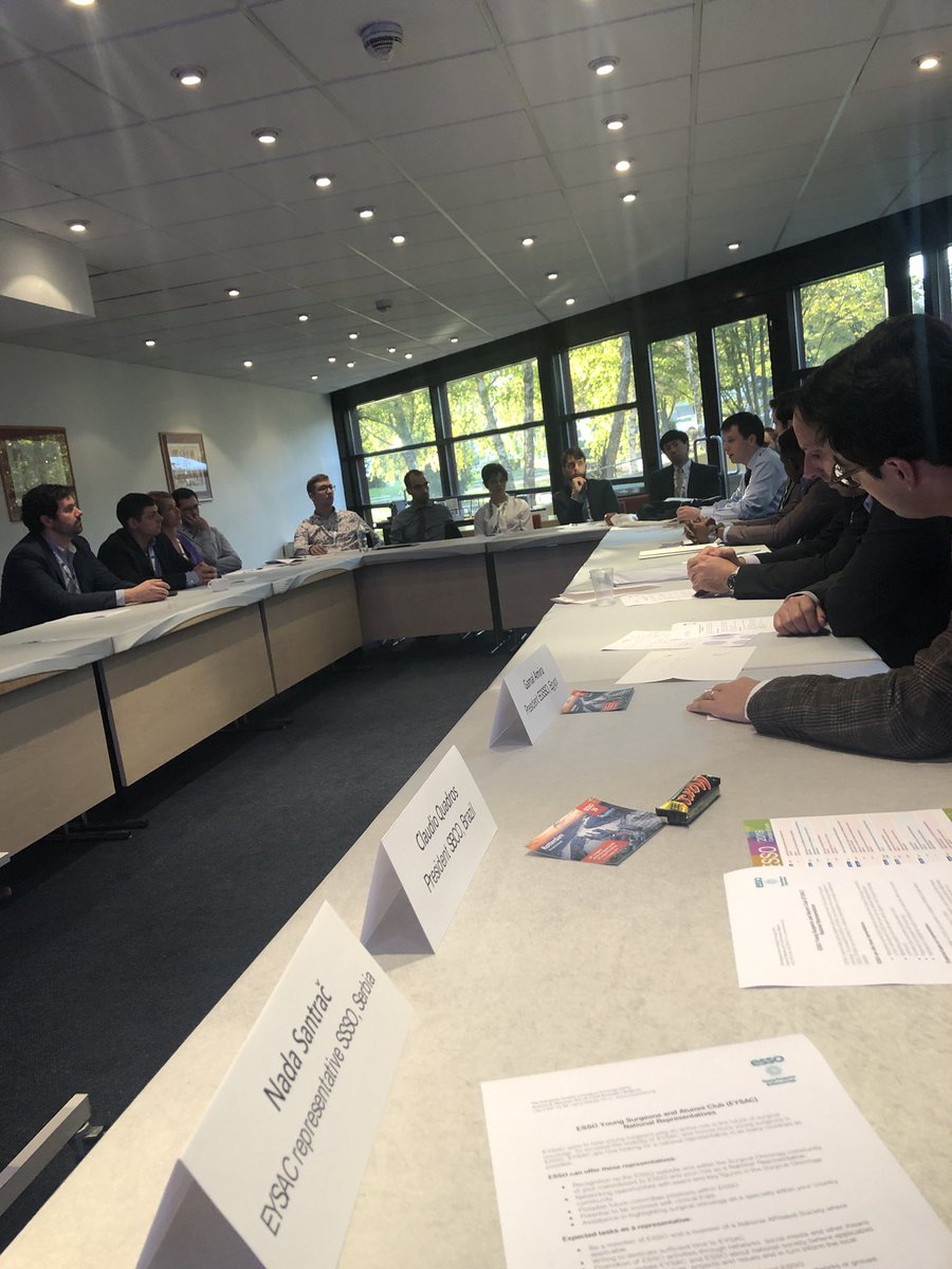 HelenMohan1's tweet photo. Great group of motivated young surgical oncologists from EYSAC planning future training events and research collaboration @ESSOnews @OncologyAdvance @polom_karol @ASampaioSoares #esso38 https://t.co/3YrIj8pUKB