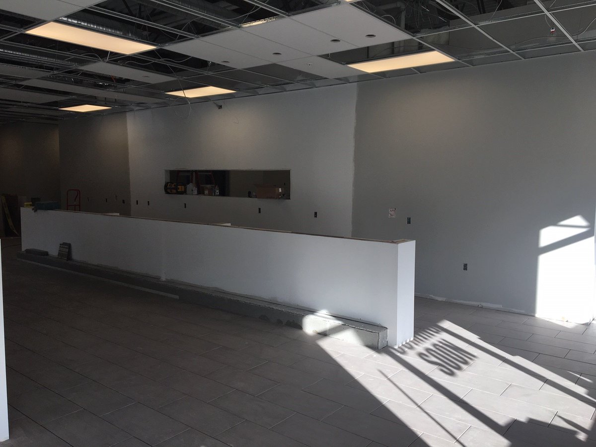 LegendsWhitney's tweet photo. Getting closer! Anticipated opening for Steve's is Mid-November...stay tuned for specific Opening Date! #hungrylikealion #WhitneyTownCenter #goodeats #RetailBuiltRight https://t.co/946WneGxEm