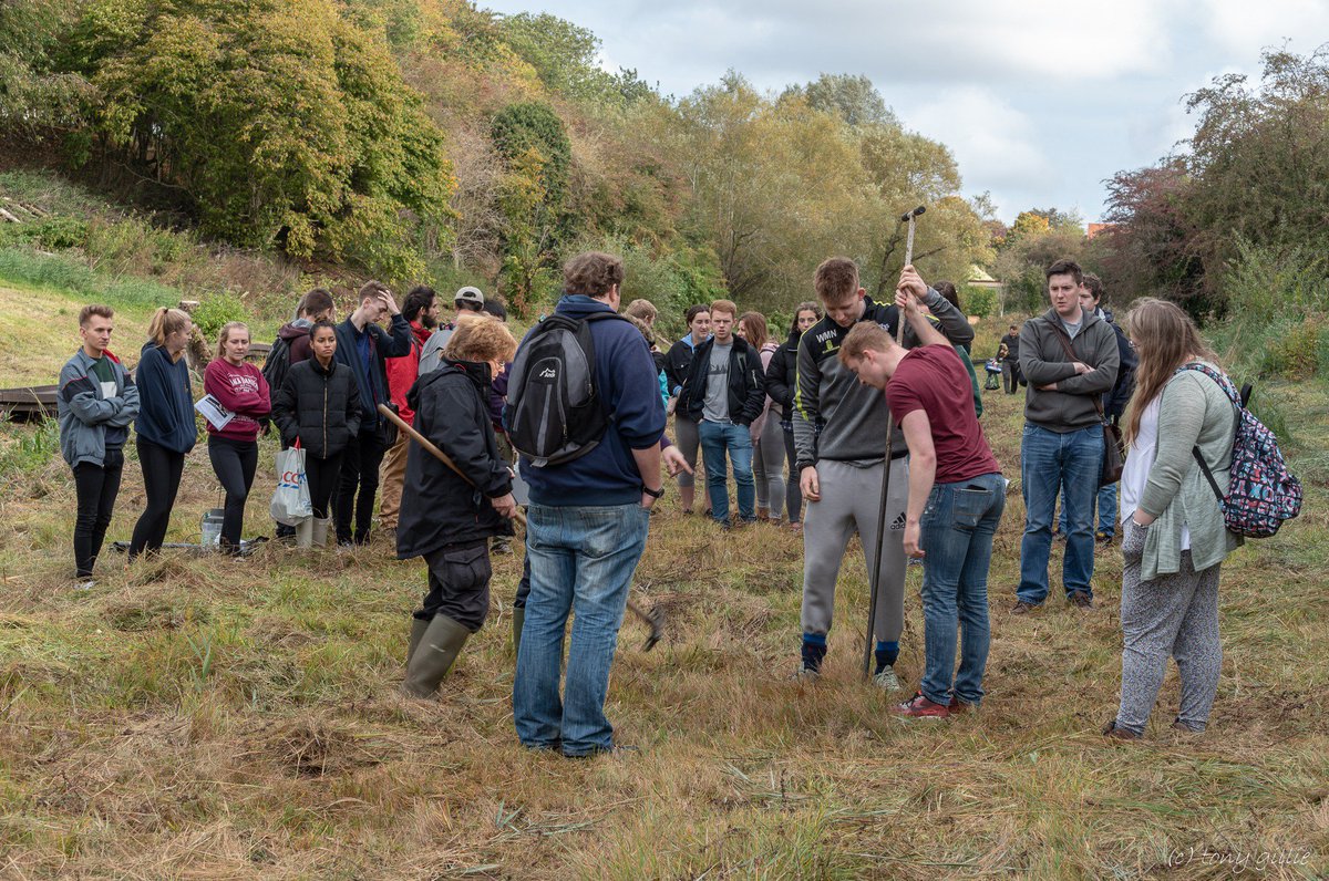 Friends of Lye Valley (@friendlyevalley) on Twitter photo The cores will be analysed for pollen, plant macrofossils, molluscs, sedimentology and geochemistry in the labs <a href="/oxford_brookes/">Oxford Brookes University</a> University. The cores will be analysed for pollen, plant macrofossils, molluscs, sedimentology and geochemistry in the labs <a href="/oxford_brookes/">Oxford Brookes University</a> University.