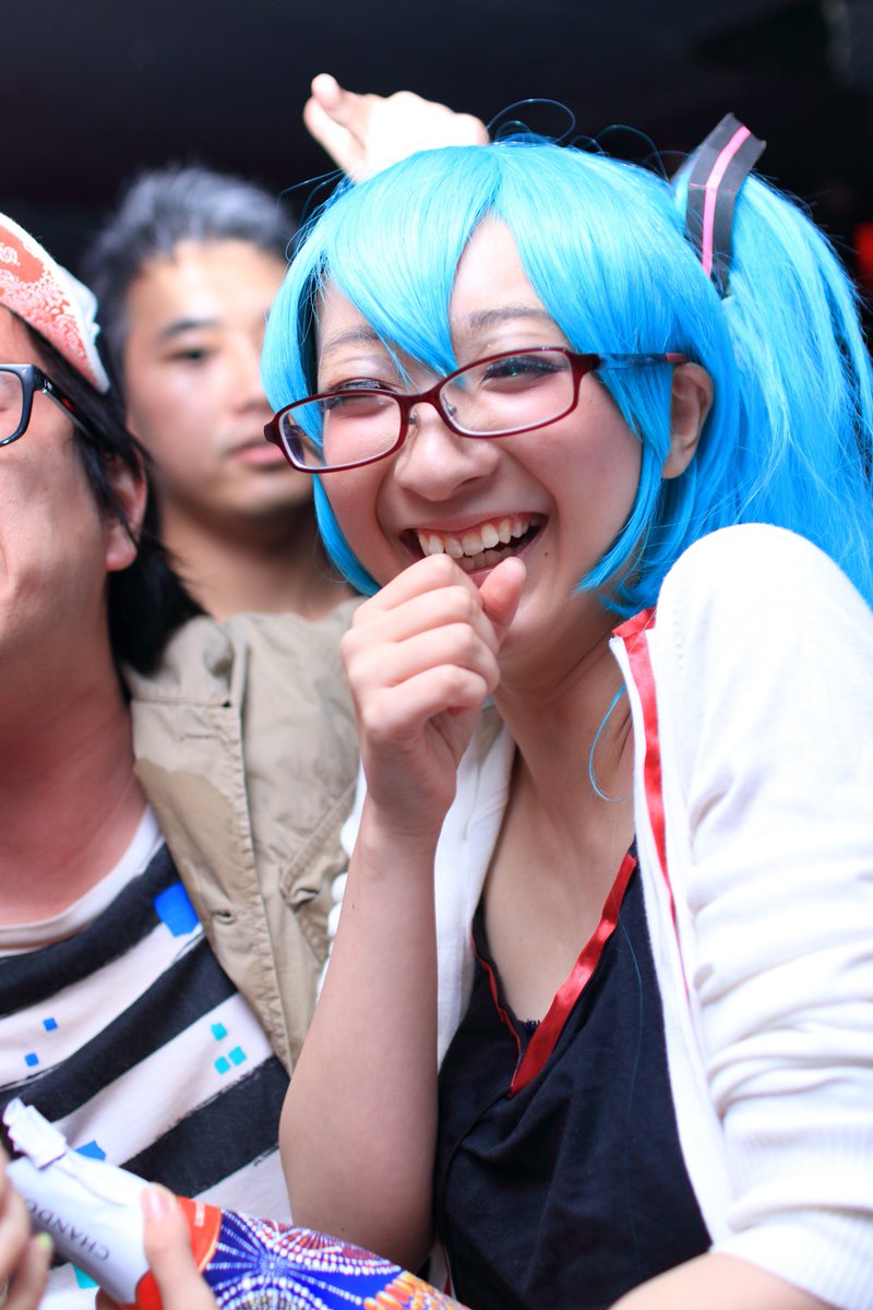 0ha3ru1ka4's tweet photo. 先日開催され、大盛況のうちに終わった #0818AAA のパーティフォトが下記リンクにて公開されております!
さうどん( @mokokorone )君との撮影で、二人の写真が入り混じっております。是非ご覧くださいませ!!
https://t.co/JewL0Qsrs5 https://t.co/rLKE0yLfrG