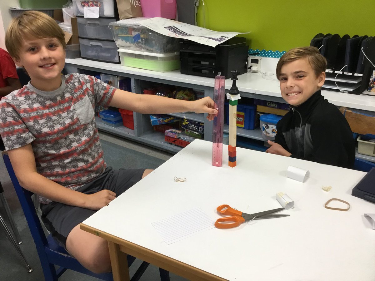 MooreClass803's tweet image. The Queen’s Dilemma -Bennett &amp;amp; Xander #RobREACH #5th @jennmoore134