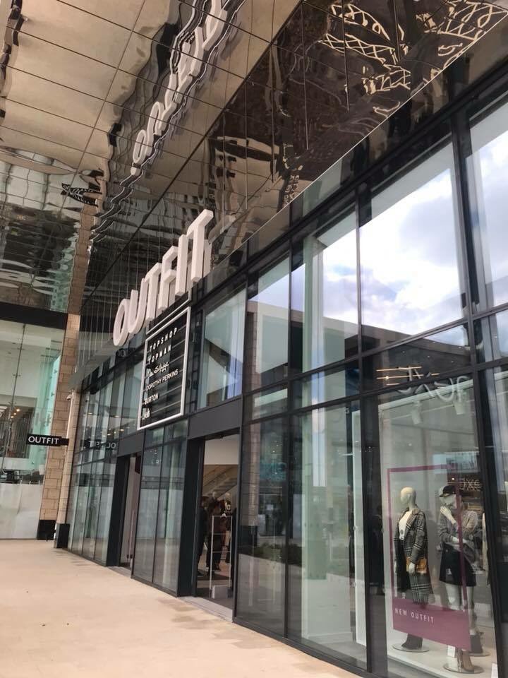 moodyarm's tweet photo. Our project at Thorpe Park looking good today #leeds #Thorpe Park @HarrisBIM @GMIConstruction @burohappold https://t.co/RZpGPvOJnz