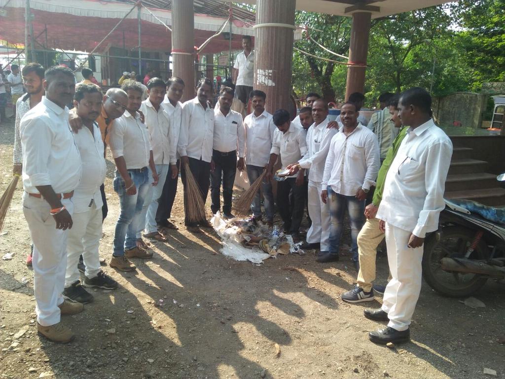 agari_yuva's tweet photo. आज आगरी युवा प्रतिष्ठान(फाउंडेशन) च्या तृतीय वर्धापनदिना निमित्त आगरी एकता स्वच्छता अभियान रॅलीमध्ये घोटी बु।।नांदगाव सदो,देवळे,घोटीवाडी,कुर्नोली,गिरणारे, माणिकखांब,टाकेघोटी,रामराव नगर,नाशिक, औचितवाडी,खडकवाडी,तळोघ, फागुळगव्हाण,वाकी, कसारा,मुरबाड येथील युवा सहभागी झाले..!! https://t.co/hcgZYHrAtF