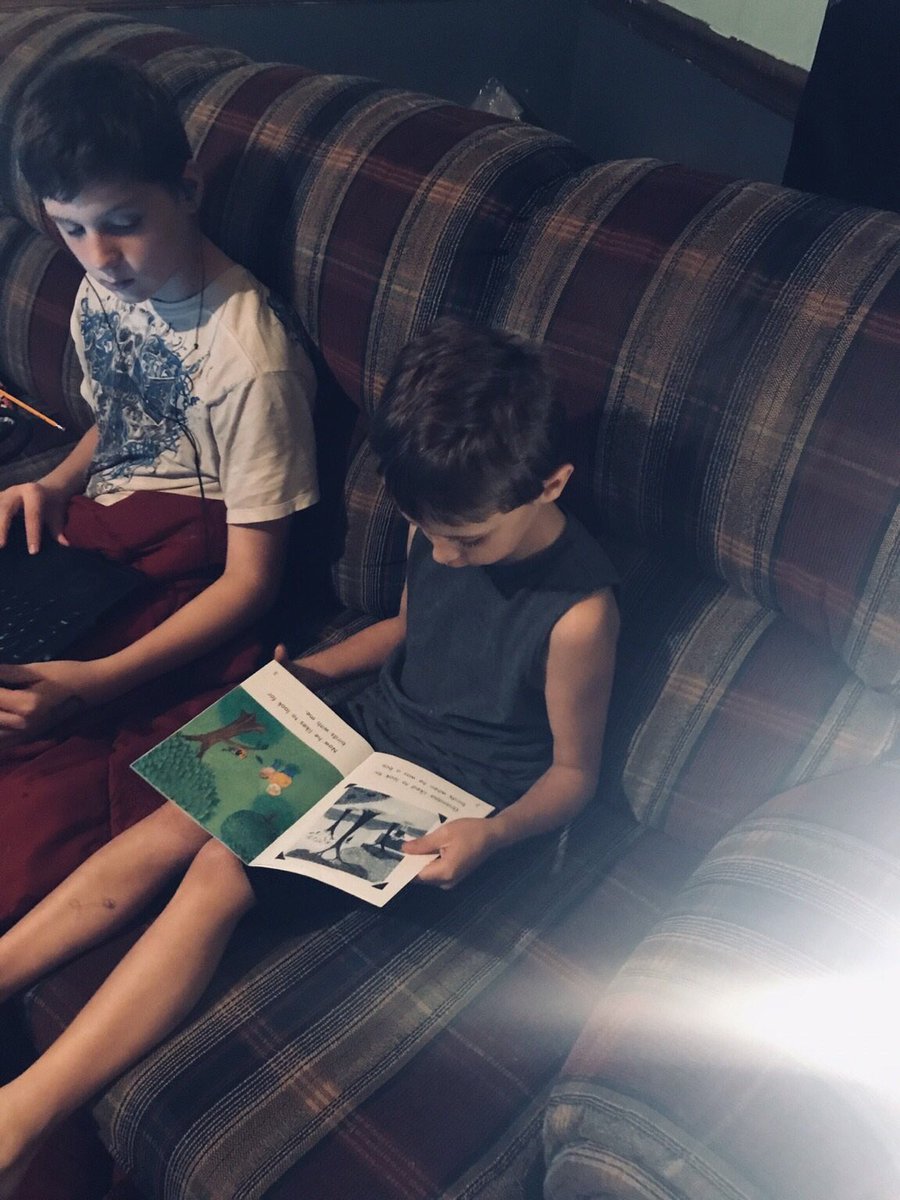AshleyRollins92's tweet image. Sweet Wesley reading his book for E learning! #a5elearning  @A5WHES @jennifermbuff @baldwi2
