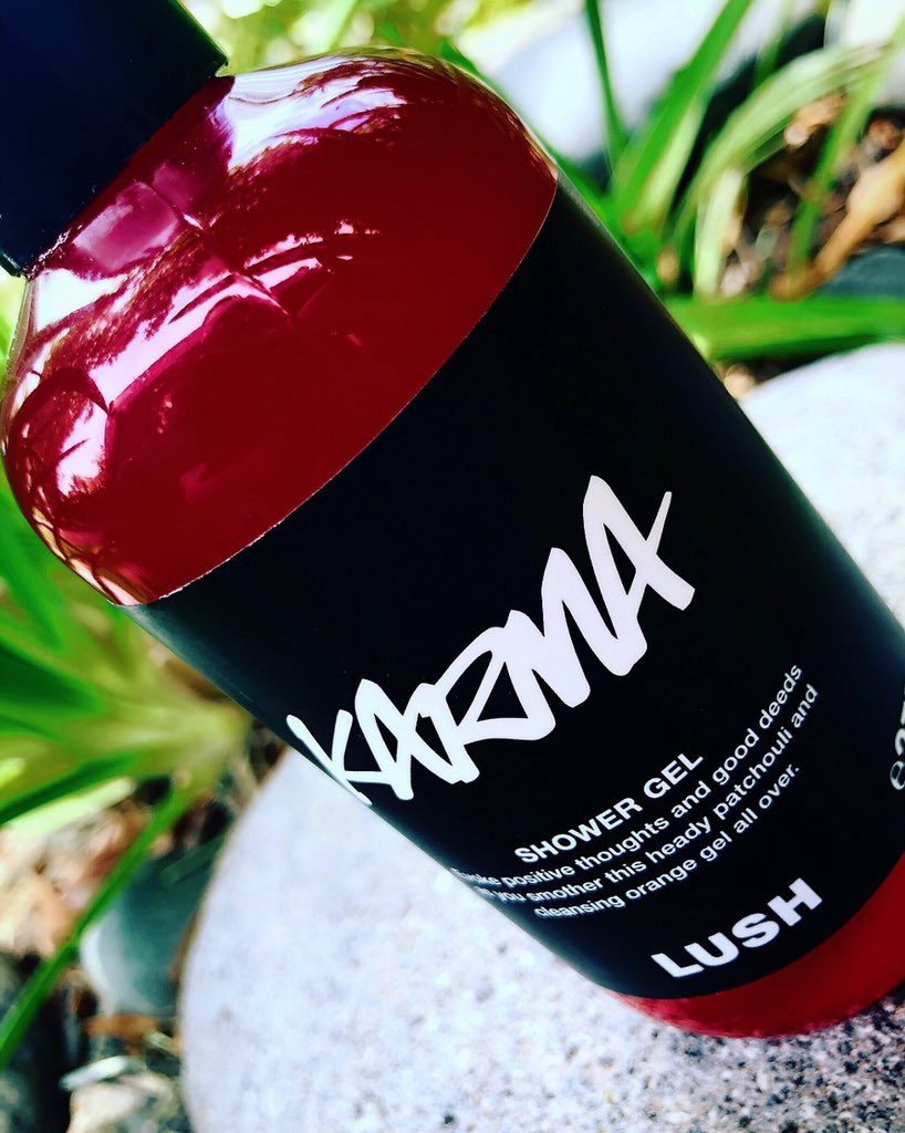 ansiacl's tweet photo. gracias! @Lush_chile 🌈🌈🌈 a probar tu nueva edición limitada de shower gel. basada en las fragancias más seguidas en tus redes. y #karma ha llegado a mis manos @lushcosmetics @LushLtd #lush #vidalush #showergel #fragrance #beauty #self #selfcare #love #pleasure #life #nature https://t.co/Q0BLo1KUWj