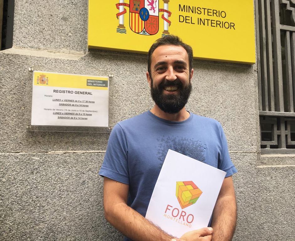 ForoMontellano's tweet image. #ForodeMontellano | Raúl Arcos, miembro fundador de FdM, en el momento de solicitud de inscripción de Foro de Montellano en el Registro General de Partidos Políticos del Ministerio del Interior.