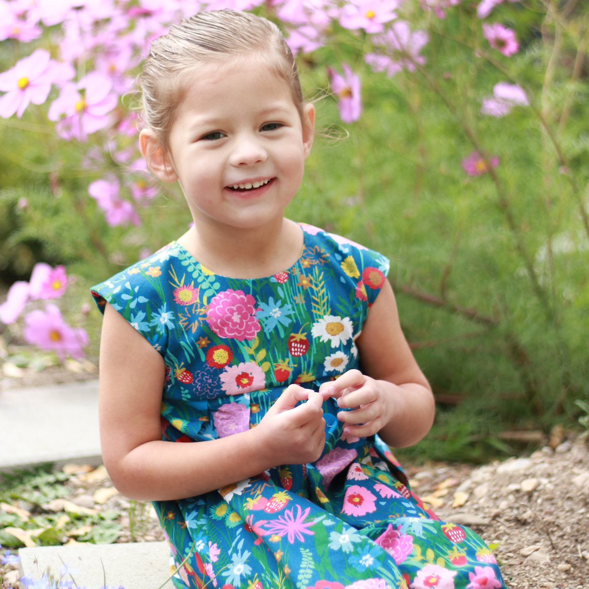 CManningArt's tweet photo. I'm sharing some cuteness today! This is the Geranium Dress by Made By Rae featuring Growing Beautiful fabric by Moda. Check out my blog for more details! https://t.co/0ae74KUkQz #handmade #modafabrics #dresspattern https://t.co/UY9dmcuxpO
