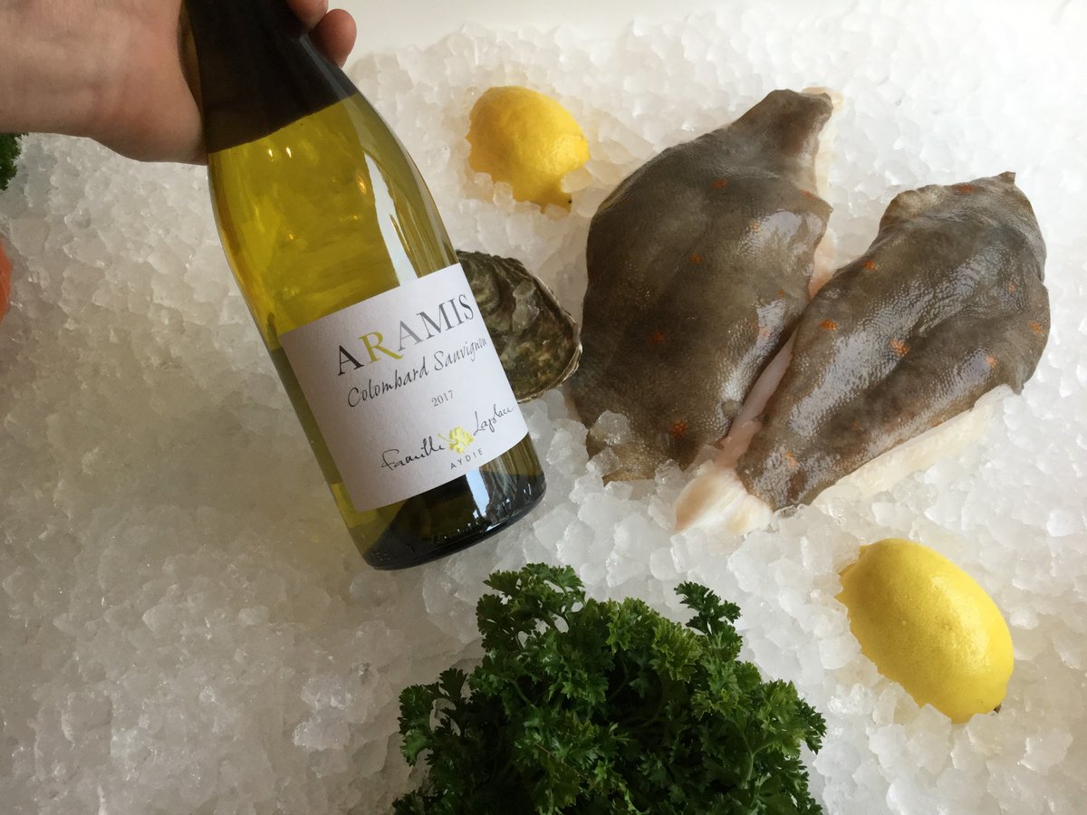 boroughwines_sn's tweet photo. Today #seafoodweek is dedicated to Plaice! Try it with the Aramis #Colombard #Sauvignon with a recipe from https://t.co/0sD3tA59Wj Always by it super fresh from our local fishmonger @JainesN16 https://t.co/wRKSBf60r6
