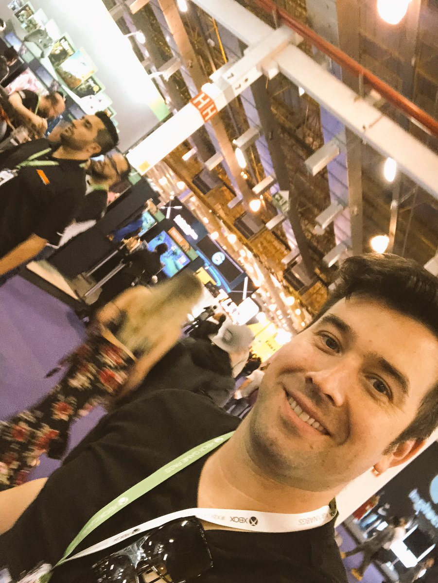 YuWinViaX's tweet photo. @vitomartinez el precursor de la ñoñez Chilena está en #BGS #BrasilGameShow no te pierdas toda la cobertura exclusiva de #yuwinperfect por @viax 
#RazerNaBGS hoy contacto en directo desde Sao Paulo a las 19:30 @RazerLatino https://t.co/HsRA4S1D8h