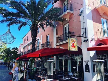 tapasytintos_'s tweet photo. Take a stroll along #EspanolaWay before you end up at #TapasyTintos for some sangria, paella and other #Spanish dishes. #MiamiBeach https://t.co/xjSKzSE4qu