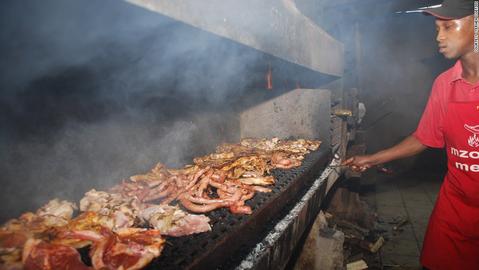 JulietMummy's tweet photo. #SightSeeSA
@ENG2604
#Capetown 
Get your Kasi Groove back at Mzoli's Meat in Gugulethu.... 
They make the best braai meat in town.. Mingle for a good cause! https://t.co/wkytQzZOVk