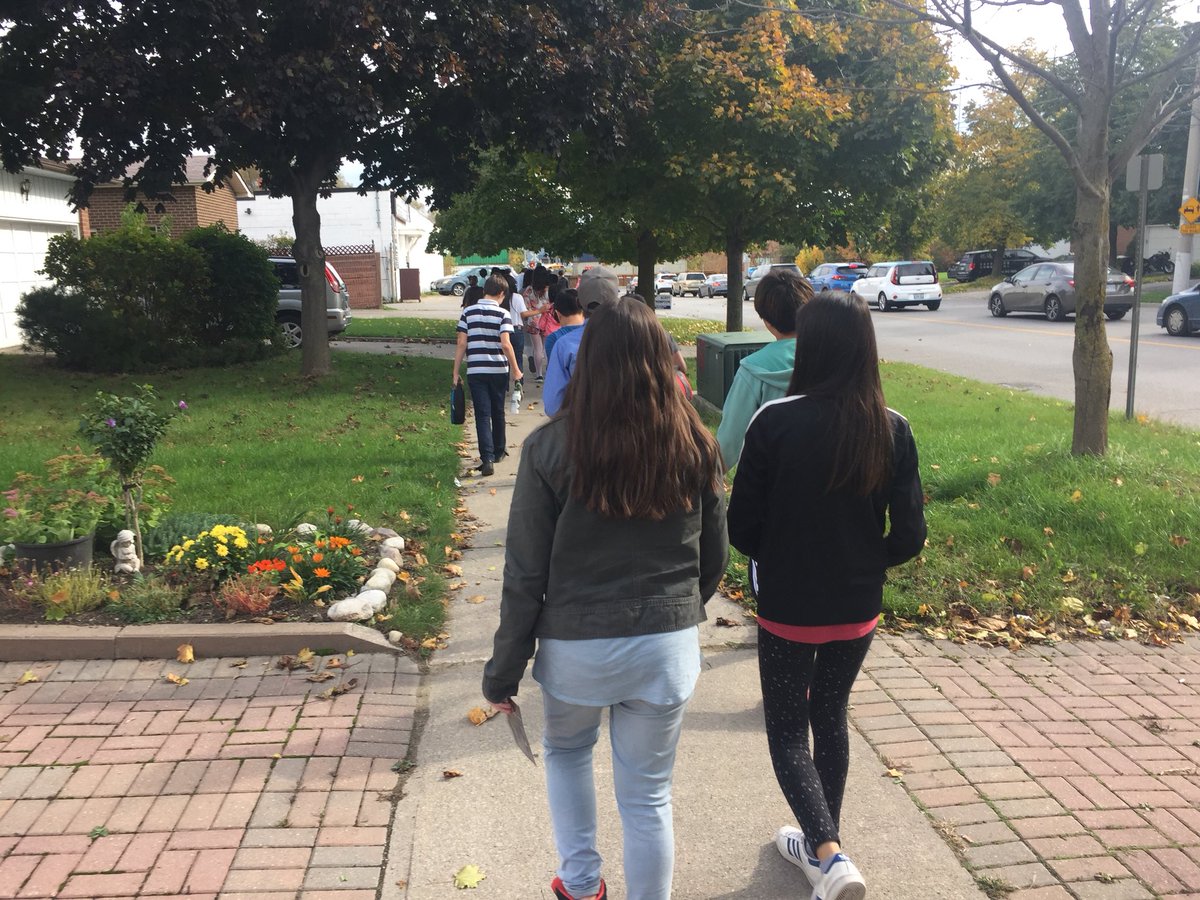 Halstead78's tweet photo. Amazing morning of theatre with our Gr. 6 students seeing #Mistatim @RHCPA @CHPSYRDSB https://t.co/nhdXGvvh0T