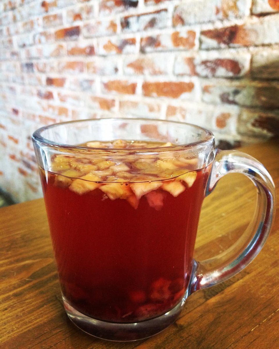 themunchmunch's tweet photo. Tea Time! 
Jueves de Tizanas al 2x1
.
Tenemos mezclas clásicas, tropicales y relajantes, para todo tipo de gusto 🙂
Etiqueta con quien te gustaría aprovechar esta promoción!! .
.
#GetMunched
.
.
#TheMunchMunch #TeaTime  #Pastelería #Artesanal #México #Guadalajara #PlazaLasVillas https://t.co/4OsFjTN9sx