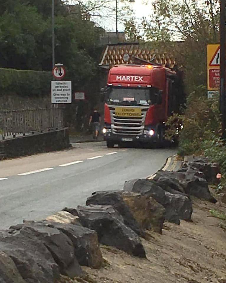 Isle of Anglesey CC on Twitter "ROAD CLOSURE Lorry stuck under the